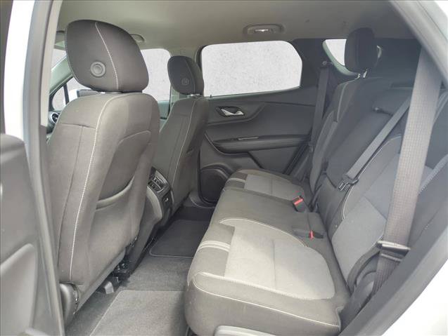 Used 2025 Chevrolet Blazer LT FWD image 17