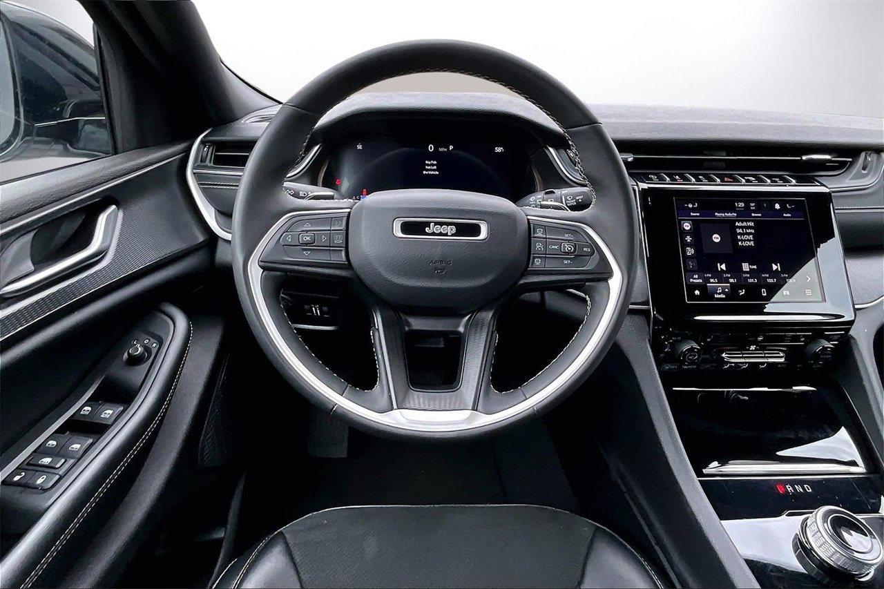 Certified 2024 Jeep Grand Cherokee L Laredo image 10