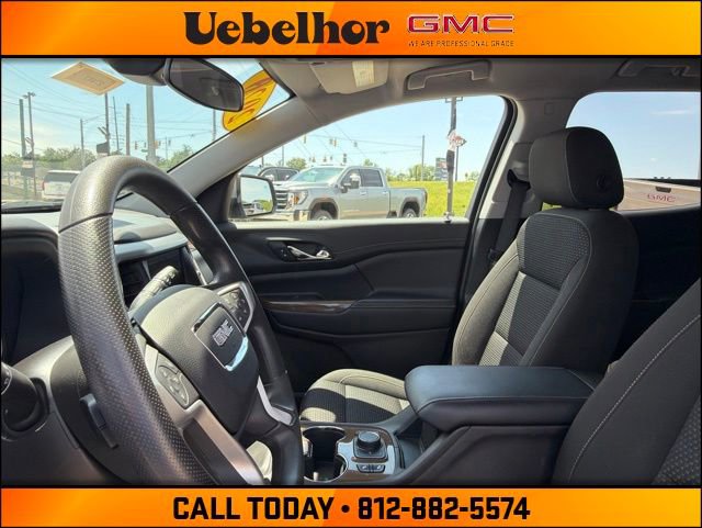Used 2023 GMC Acadia SLE w/ Driver Convenience Package FWD image 23
