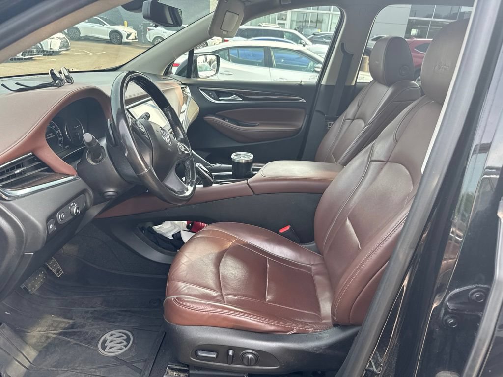 Used 2018 Buick Enclave Avenir w/ Avenir Technology Package AWD/4WD image 23