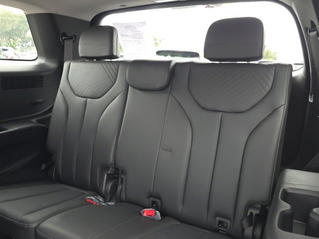 Used 2023 Hyundai Palisade SEL w/ Premium Package image 8