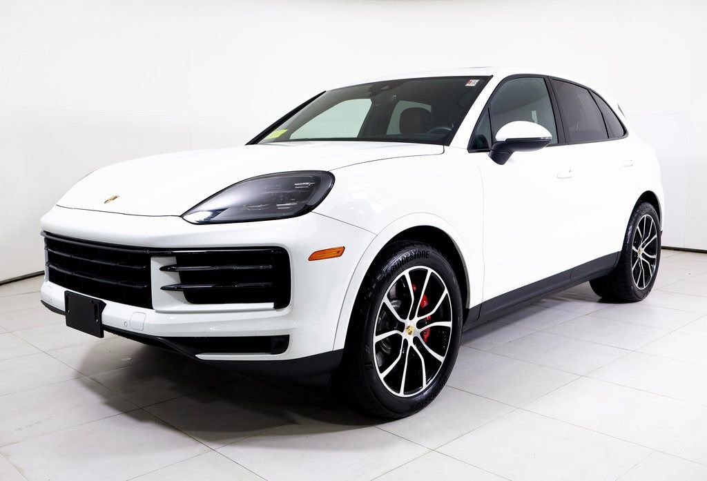 Certified 2024 Porsche Cayenne S