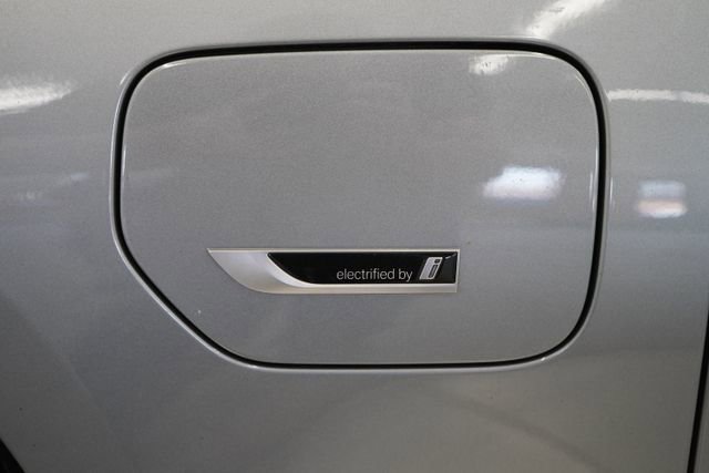 Used 2023 BMW 330e xDrive w/ Premium Package image 29