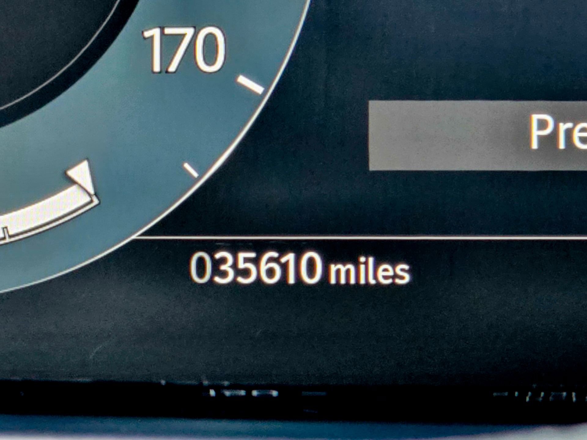 Used 2023 Land Rover Range Rover Evoque S image 46