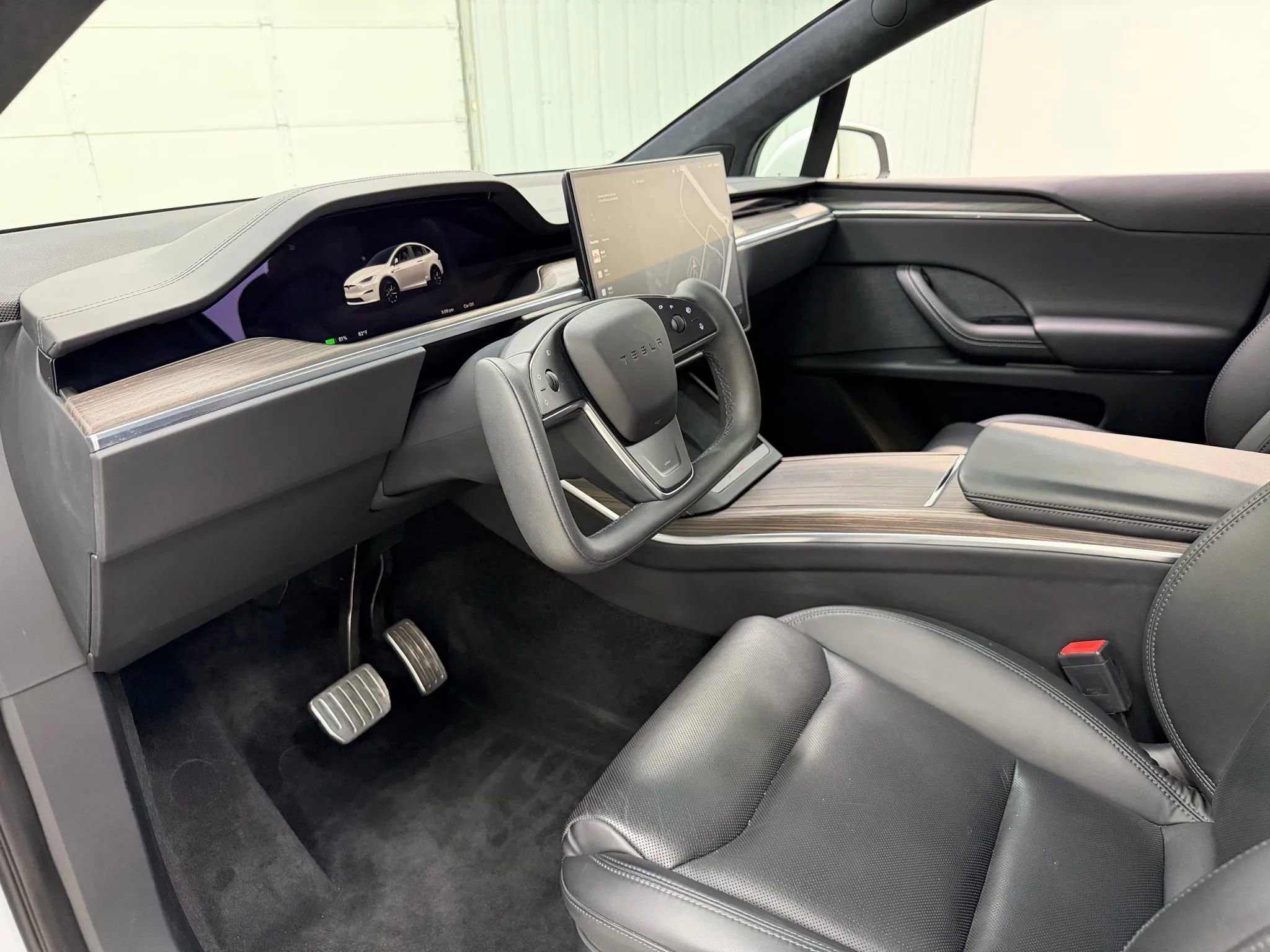 Used 2023 Tesla Model X image 12