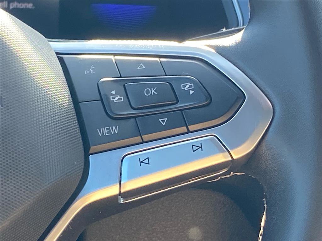 Certified 2023 Volkswagen Tiguan SE w/ Panoramic Sunroof Package image 6