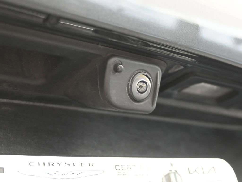 Used 2024 BMW 530i xDrive image 41