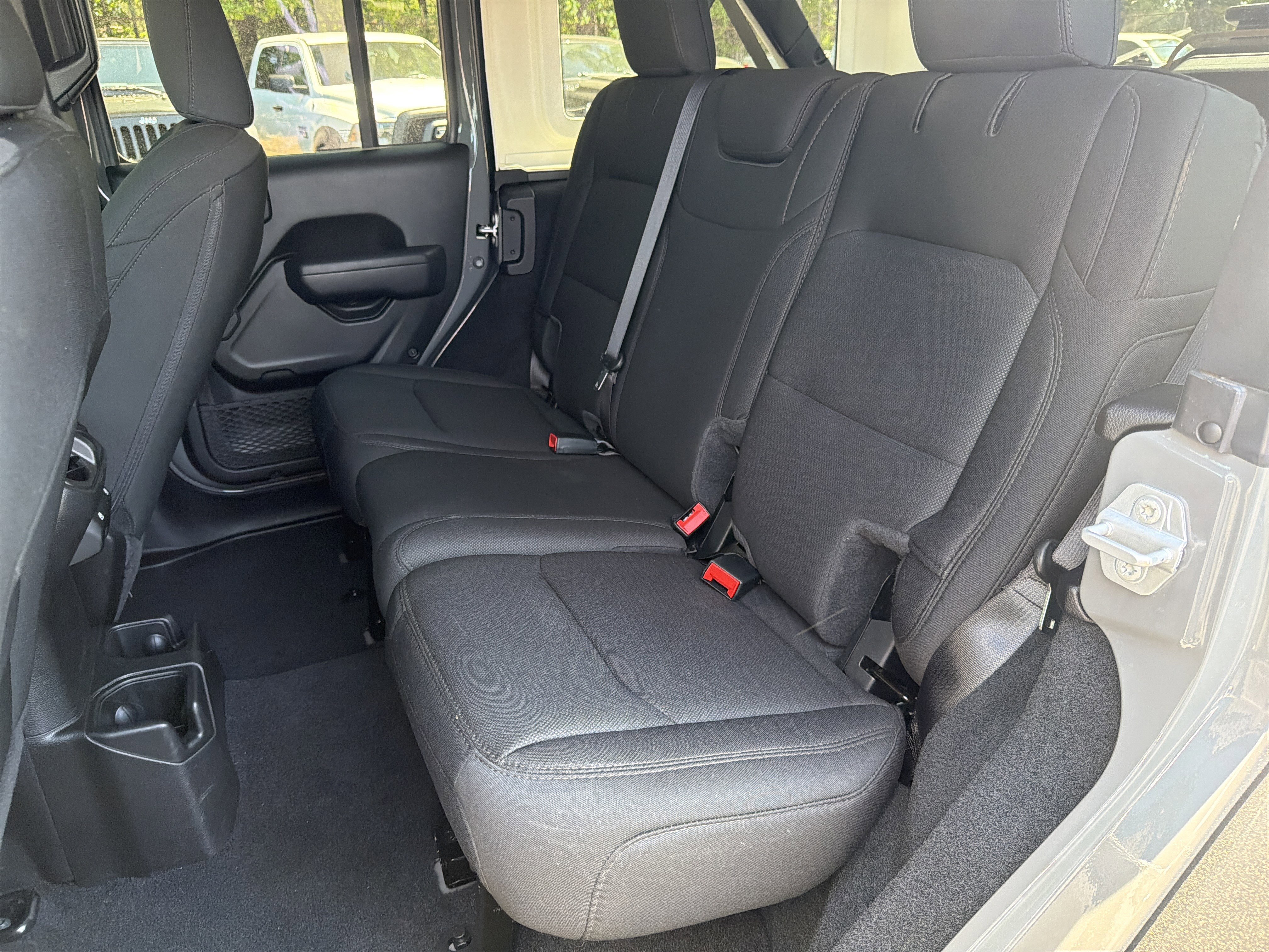 Used 2022 Jeep Wrangler Unlimited Sport AWD/4WD image 24