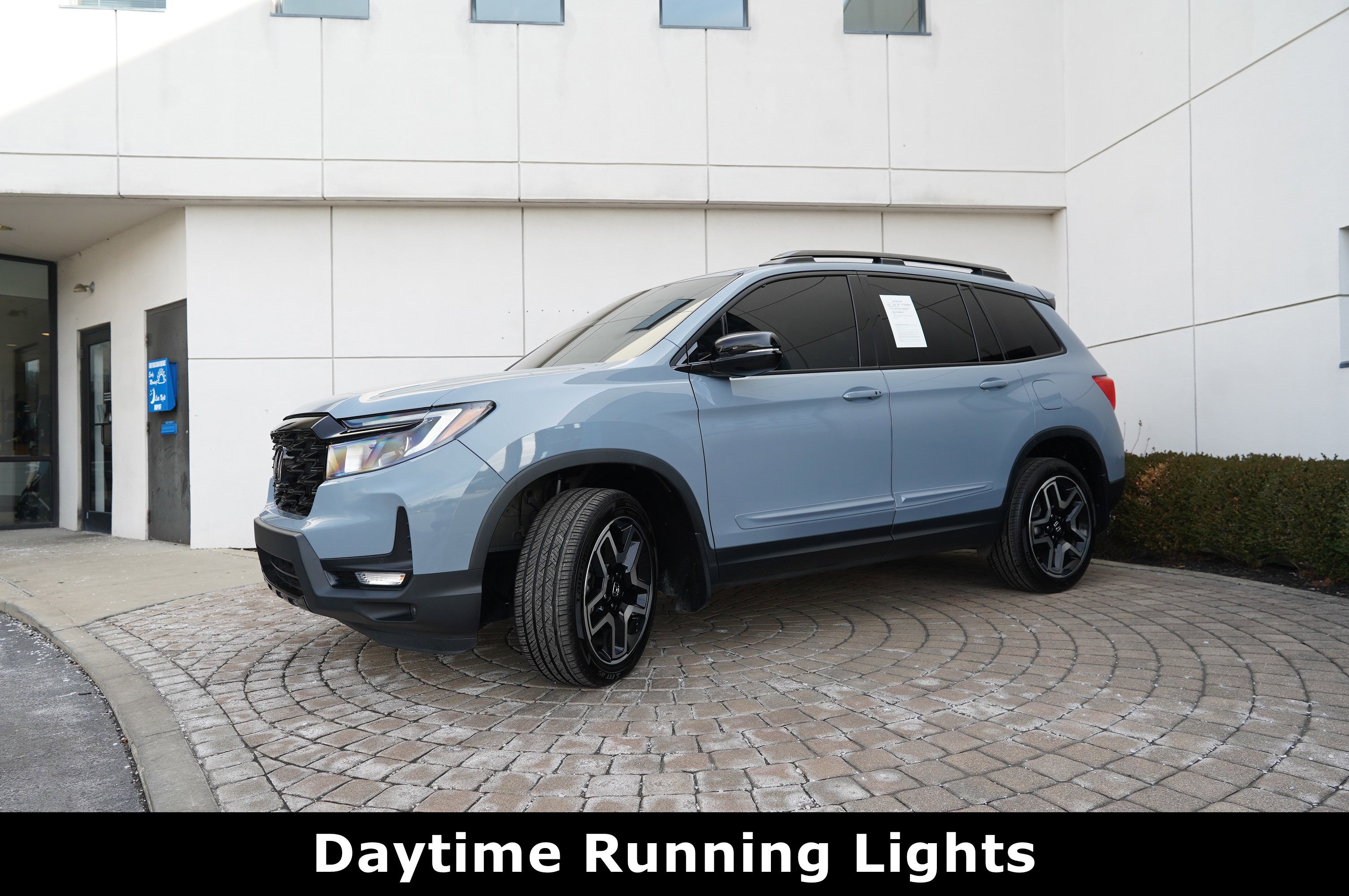 Used 2023 Honda Passport Elite image 18