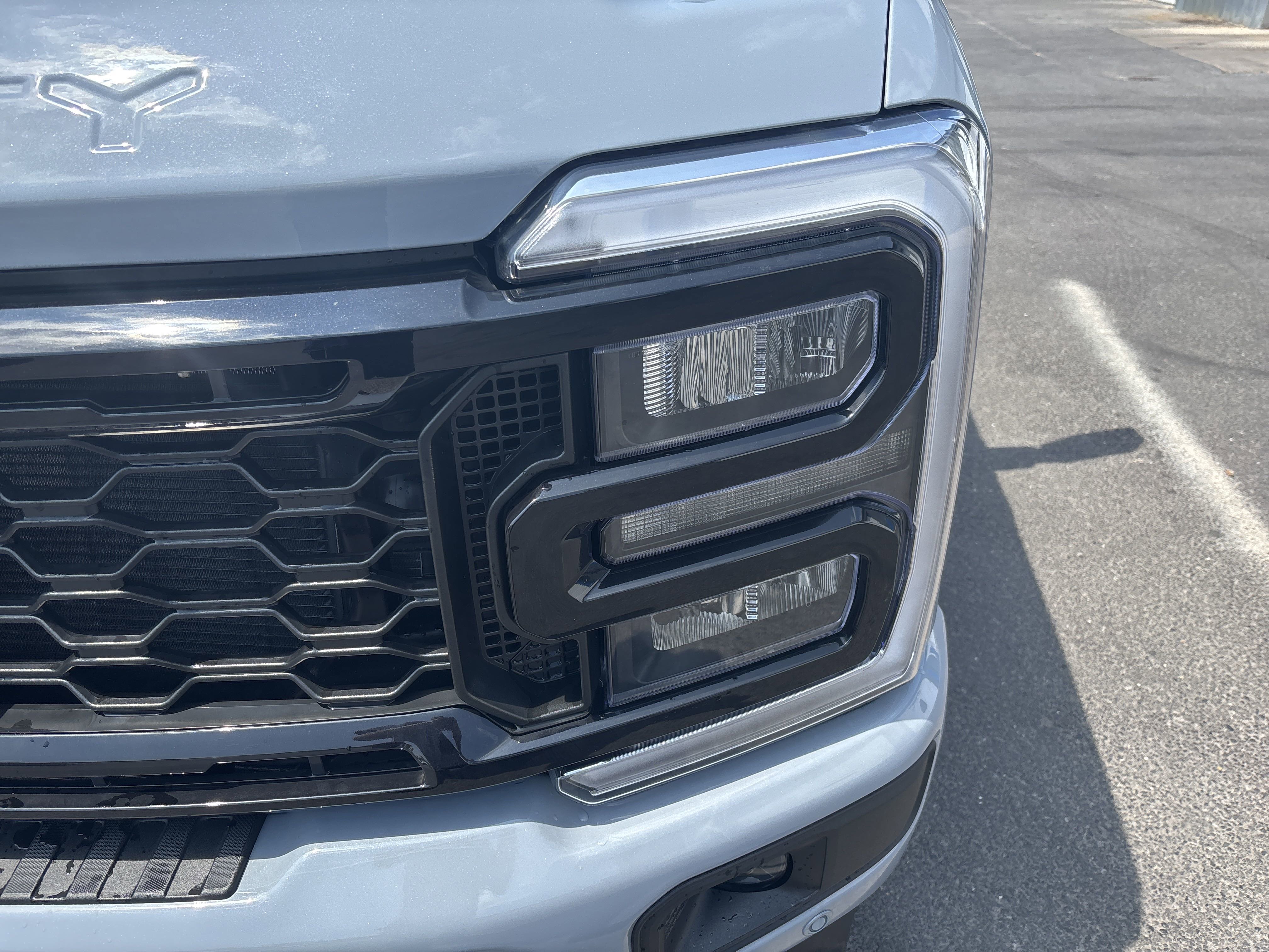 New 2025 Ford F250 Lariat w/ Lariat Ultimate Package image 10