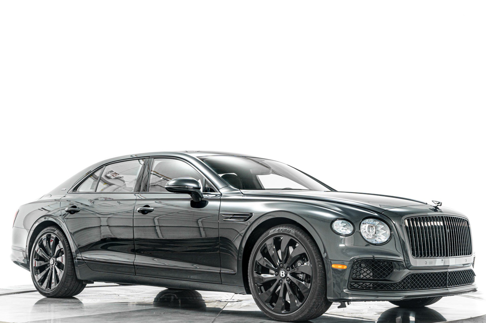 Used 2024 Bentley Flying Spur V8 AWD/4WD image 35