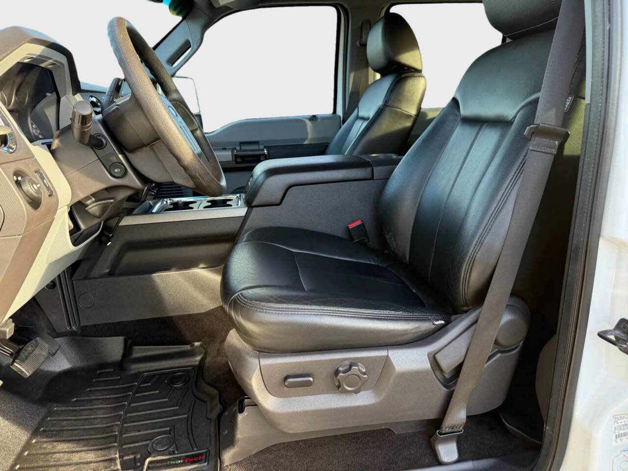 Used 2011 Ford F250 XLT w/ Chrome Pkg image 7