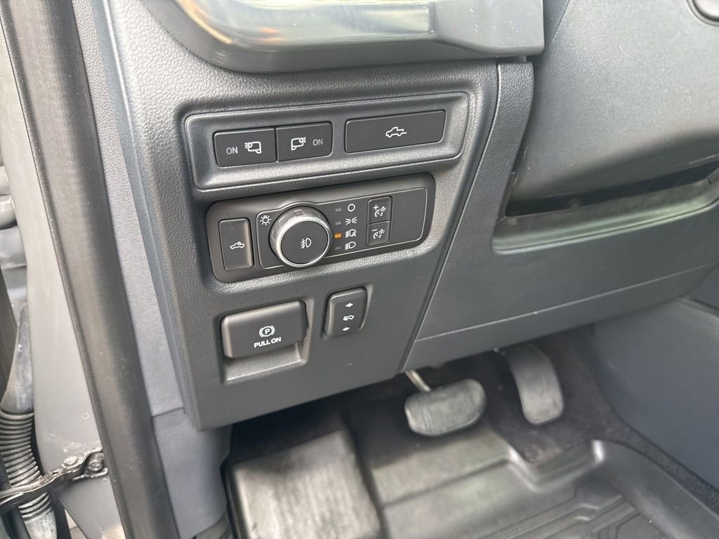 Used 2021 Ford F150 Lariat w/ Equipment Group 502A High image 12