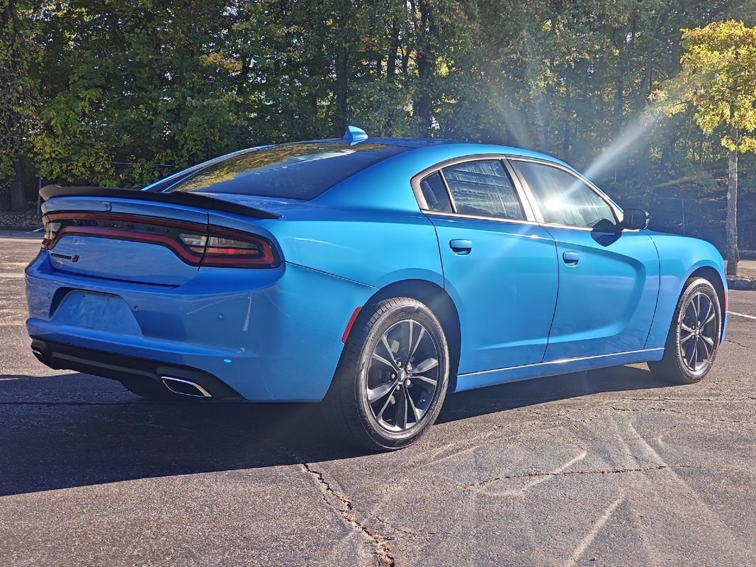 Used 2023 Dodge Charger SXT w/ Blacktop Package image 3