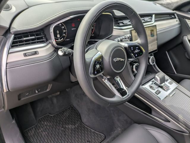 New 2026 Jaguar F-PACE R-Dynamic S image 7