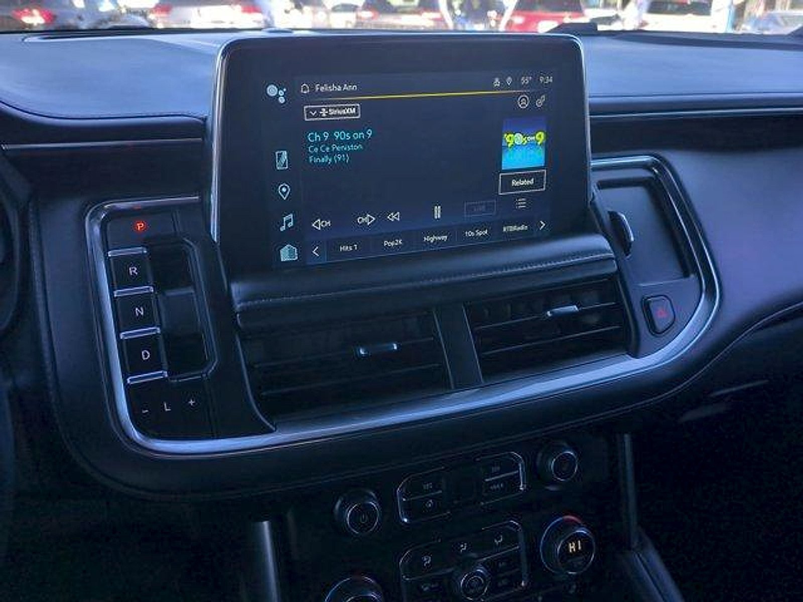 Certified 2024 Chevrolet Tahoe LT w/ Luxury Package AWD/4WD image 13