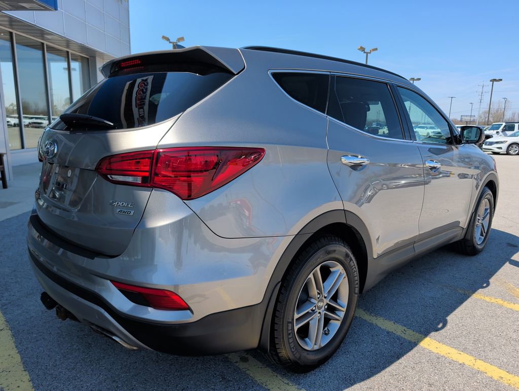 Used 2017 Hyundai Santa Fe Sport image 7