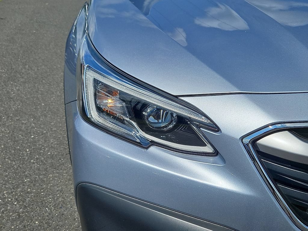 Used 2020 Subaru Outback Limited AWD/4WD image 9
