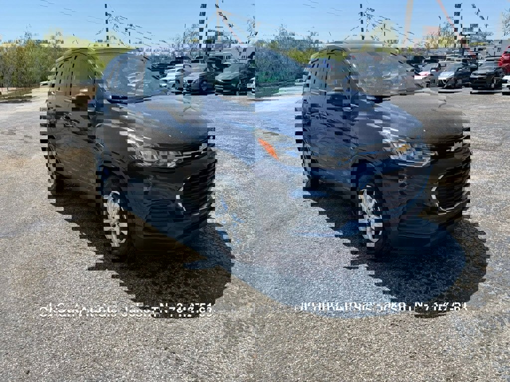 Used 2019 Chevrolet Trax LS image 4