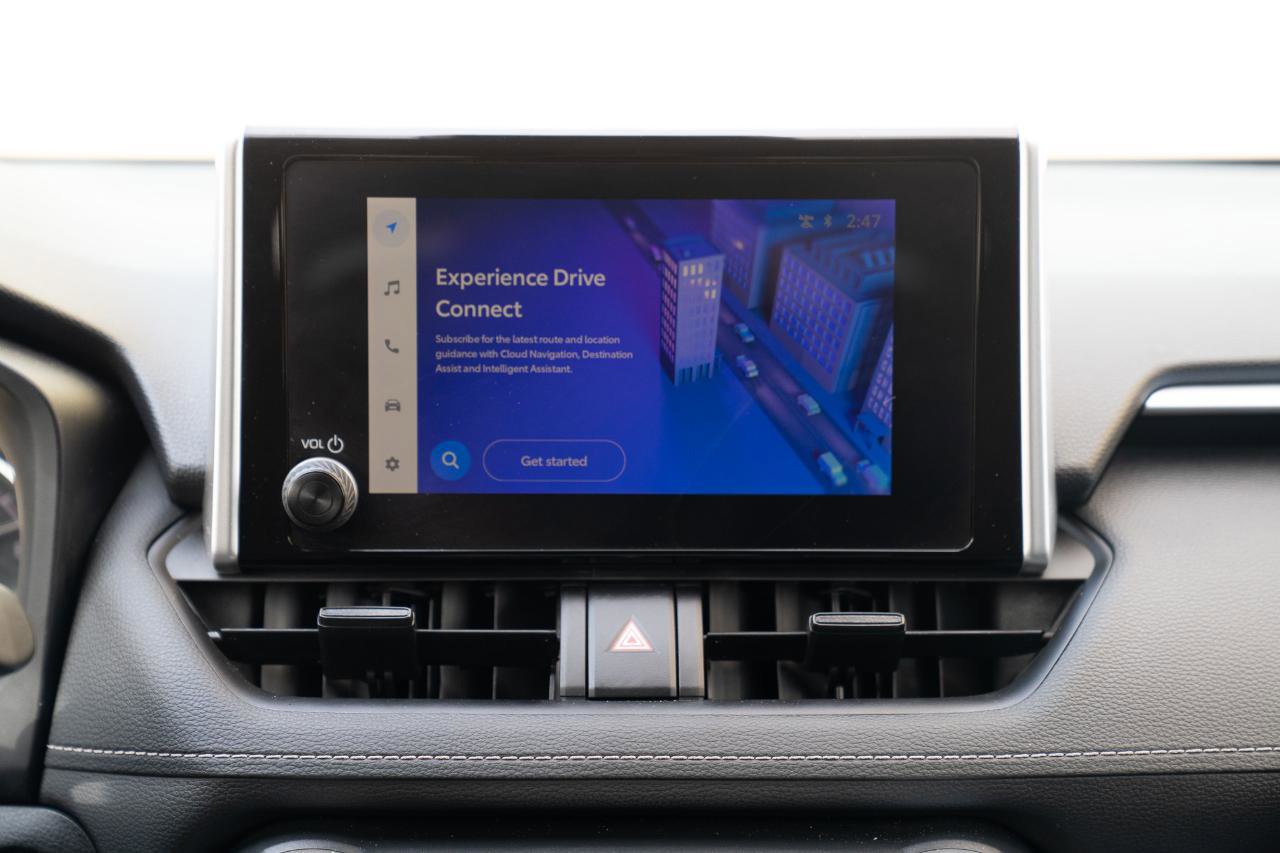 Used 2024 Toyota RAV4 XLE image 31