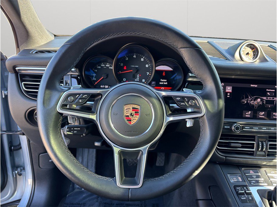 Used 2020 Porsche Macan AWD/4WD image 24