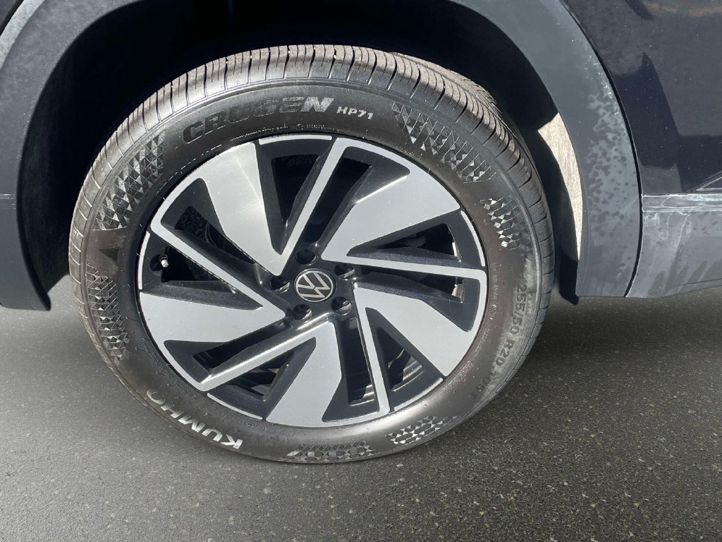 Used 2025 Volkswagen Atlas SE AWD/4WD image 7