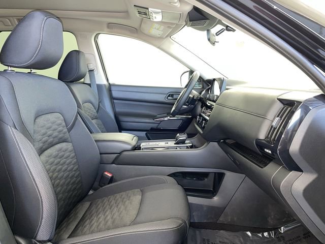 Certified 2024 Nissan Pathfinder SV w/ SV Premium Package image 23