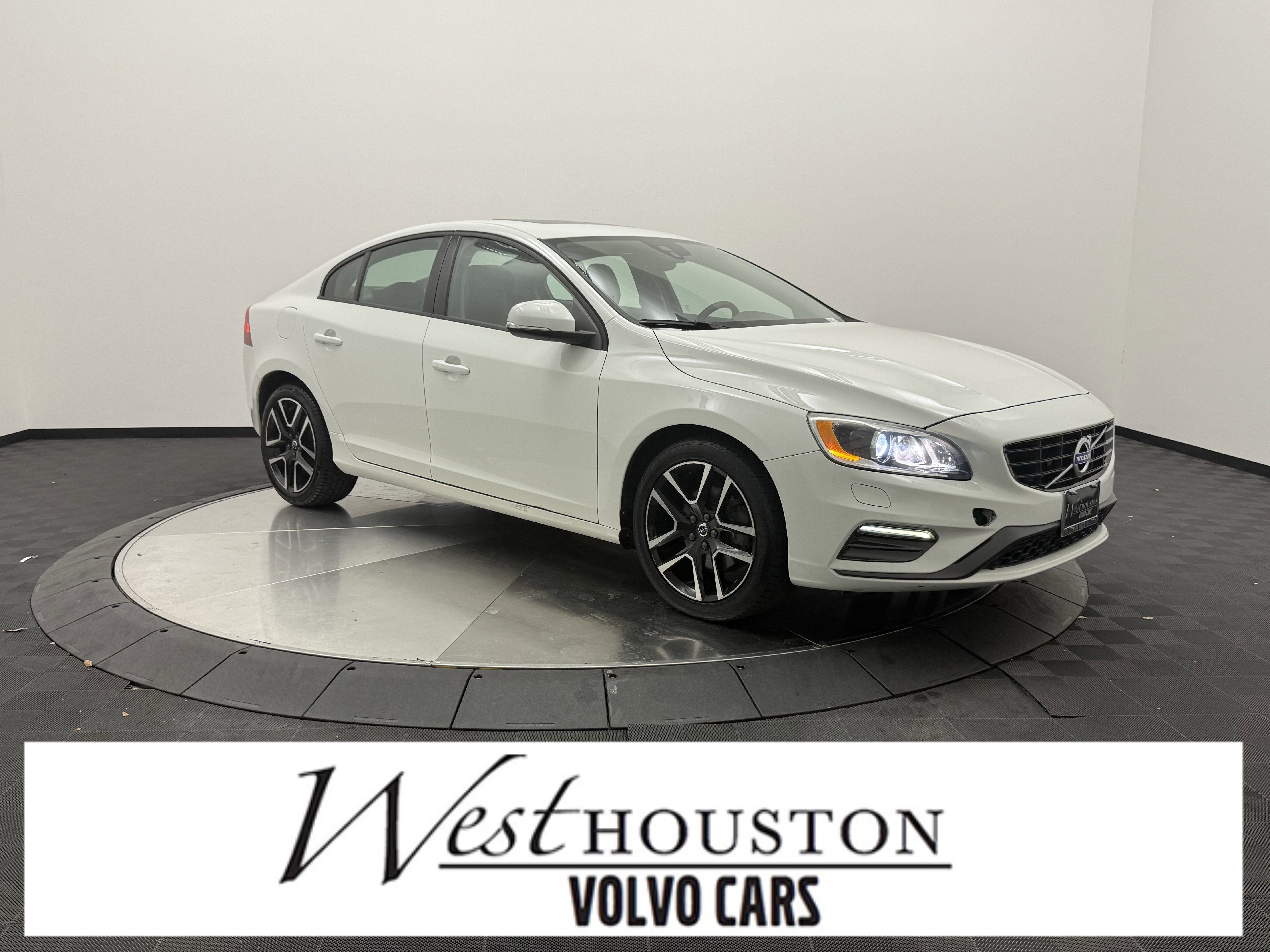 Used 2017 Volvo S60 T5 Dynamic
