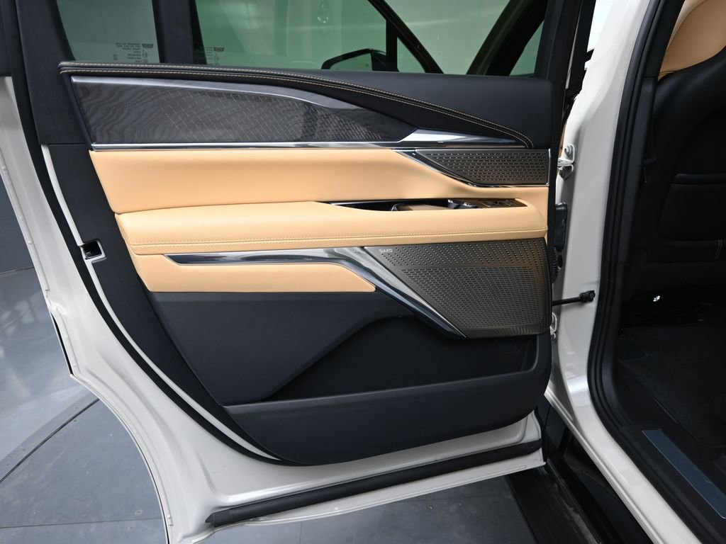 New 2026 Cadillac Escalade IQ Luxury 2 image 14