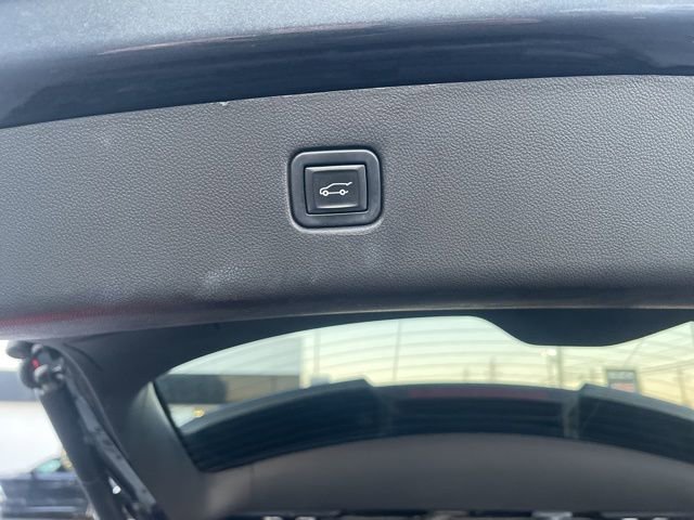 Used 2021 Chevrolet Blazer RS w/ Enhanced Convenience Package FWD image 16