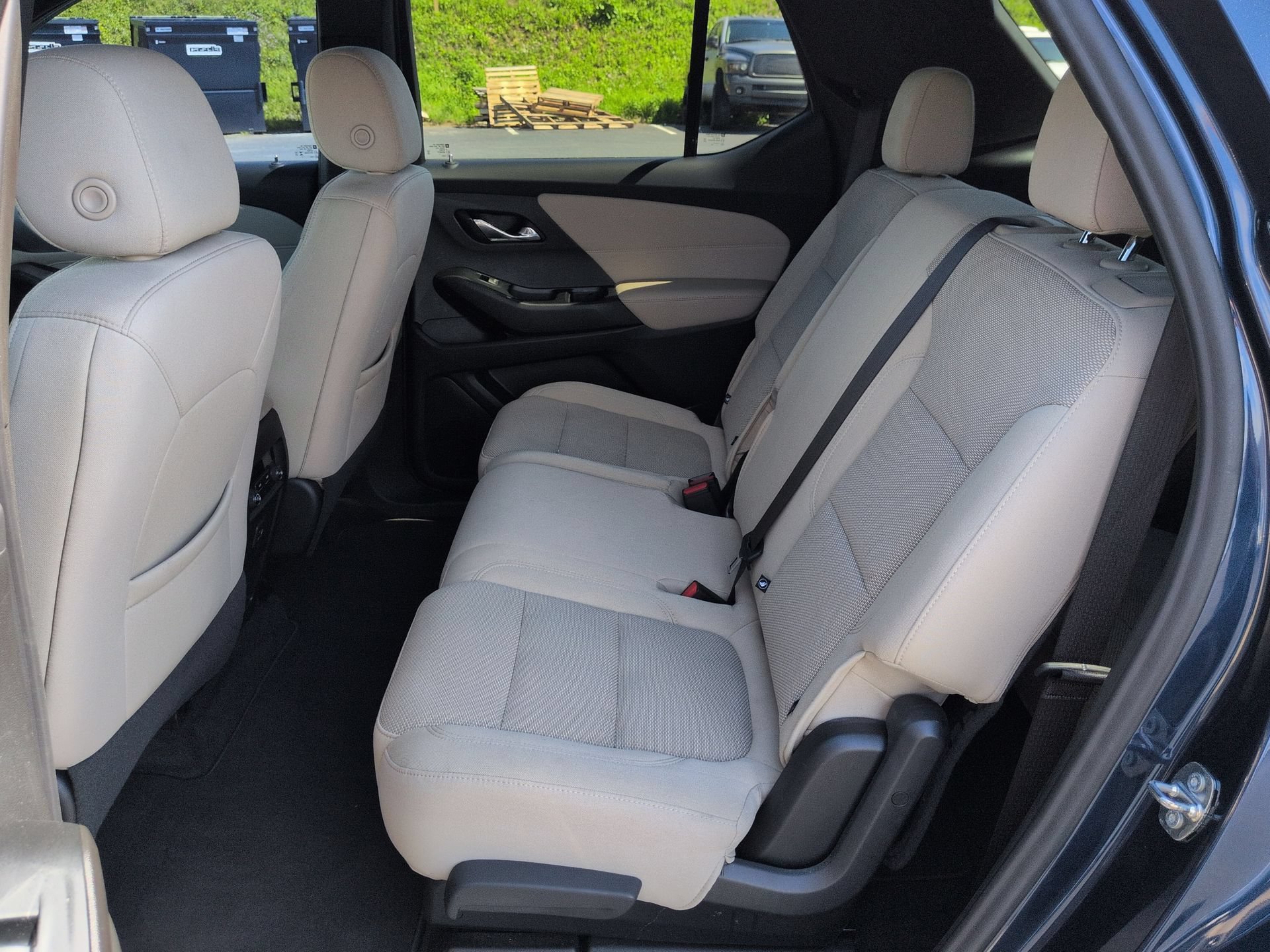 Certified 2023 Chevrolet Traverse LS FWD image 25