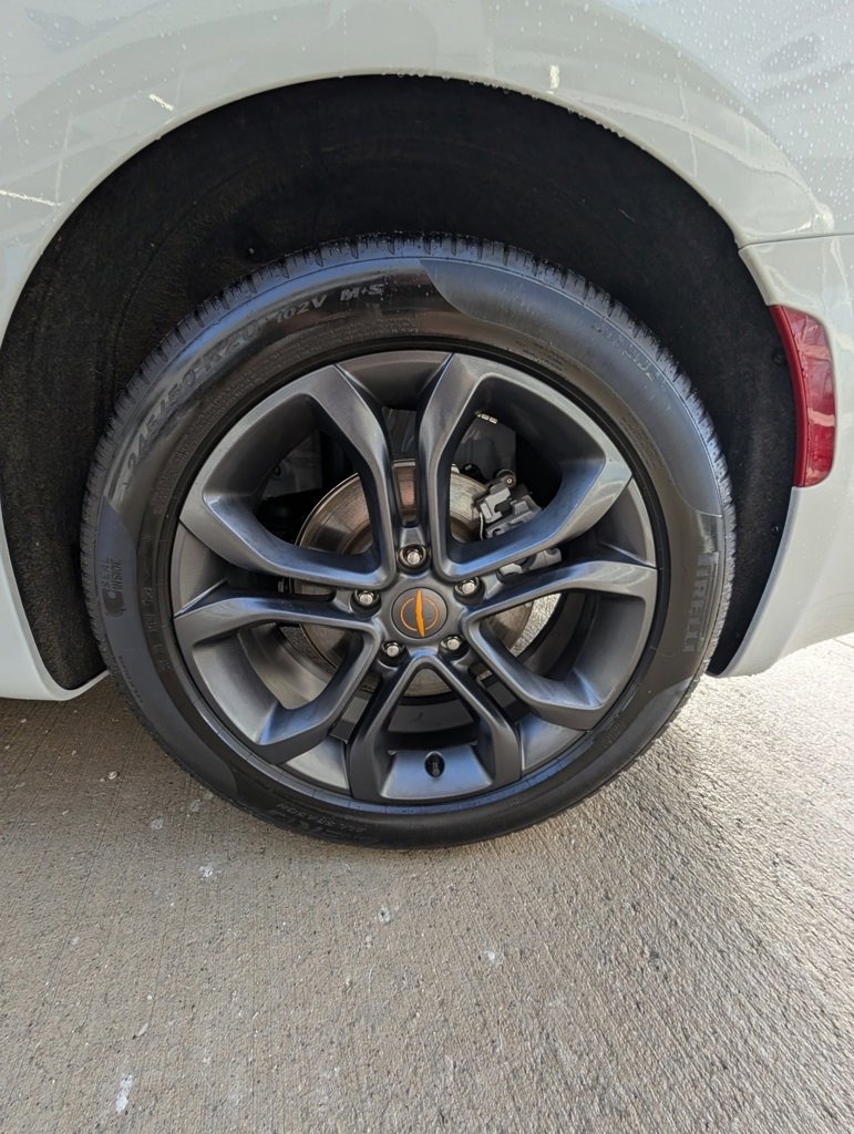 Used 2024 Chrysler Pacifica Touring-L w/ Road Tripper Package image 44