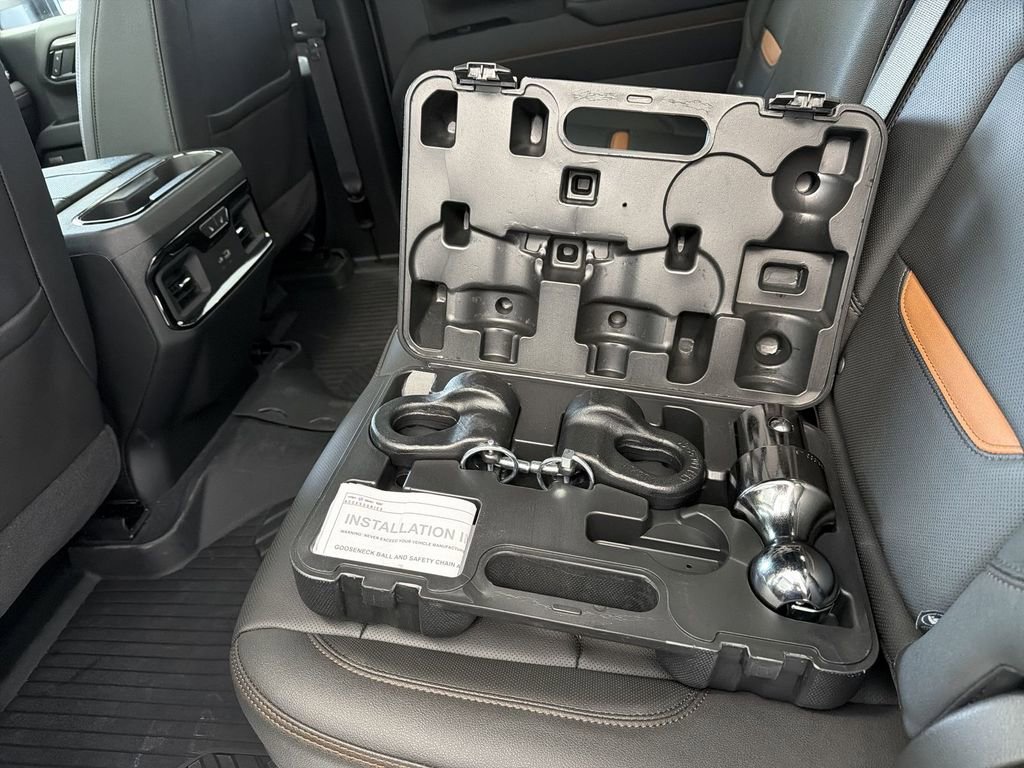 New 2026 GMC Sierra 2500 AT4 w/ Technology Package AWD/4WD image 36