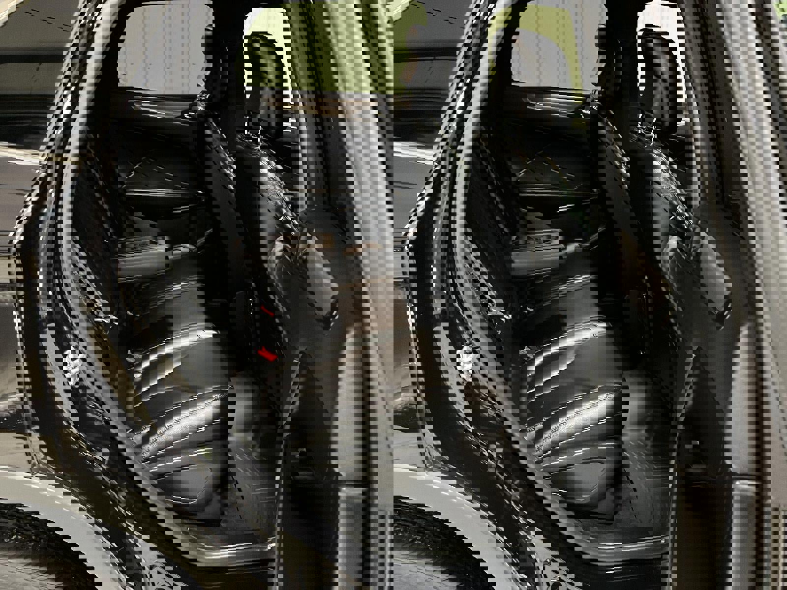 Used 2019 Lincoln MKC Premiere image 13