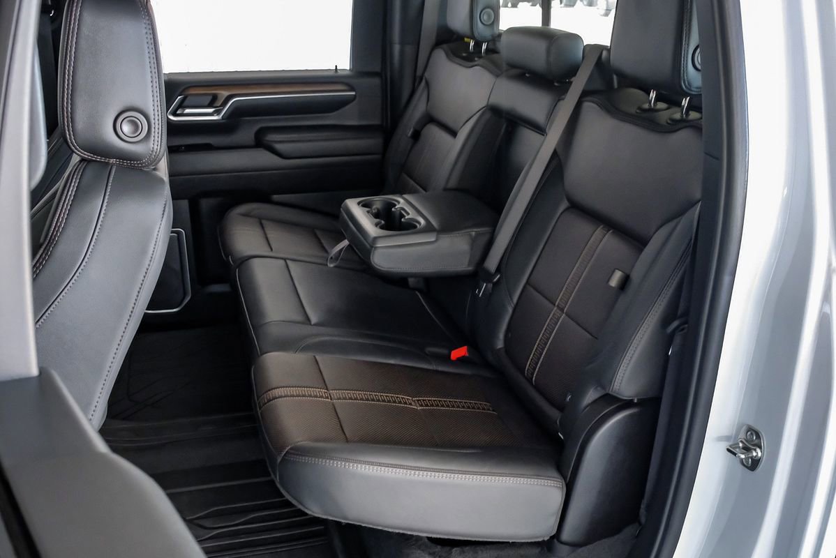 Used 2025 Chevrolet Silverado 3500 High Country w/ High Country Premium Package image 39