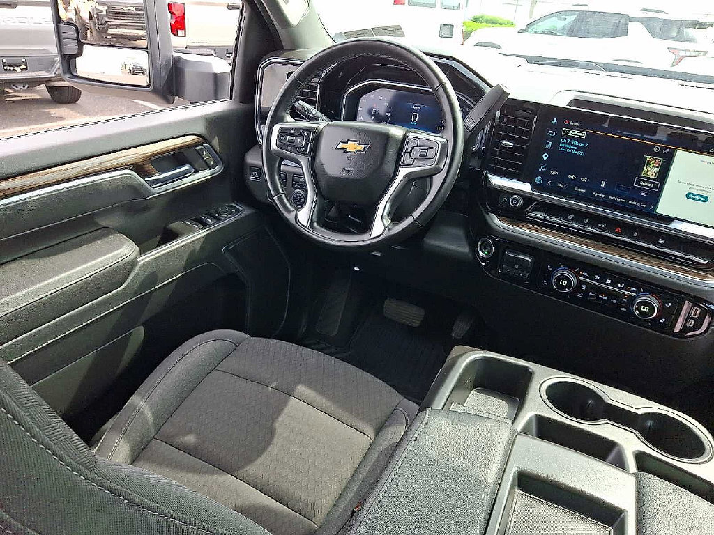 Used 2025 Chevrolet Silverado 2500 LT w/ Convenience Package AWD/4WD image 14