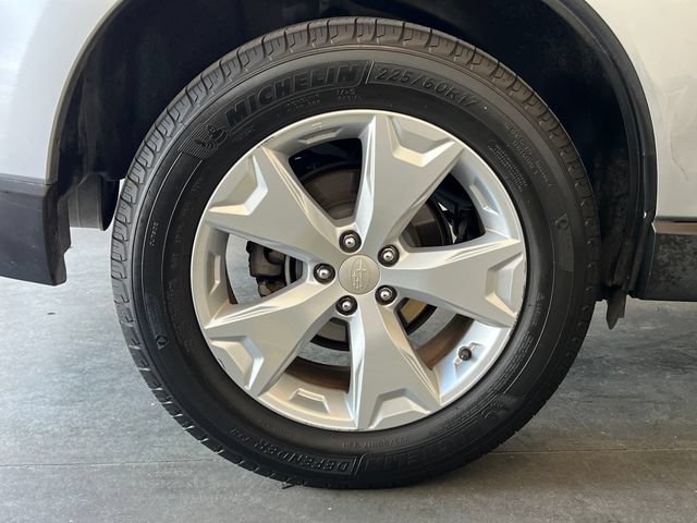 Used 2015 Subaru Forester 2.5i Premium w/ All-Weather Package AWD/4WD image 11