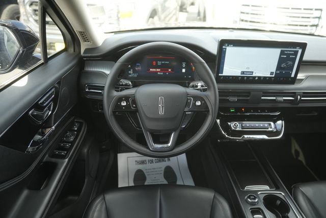Used 2024 Lincoln Corsair FWD image 21