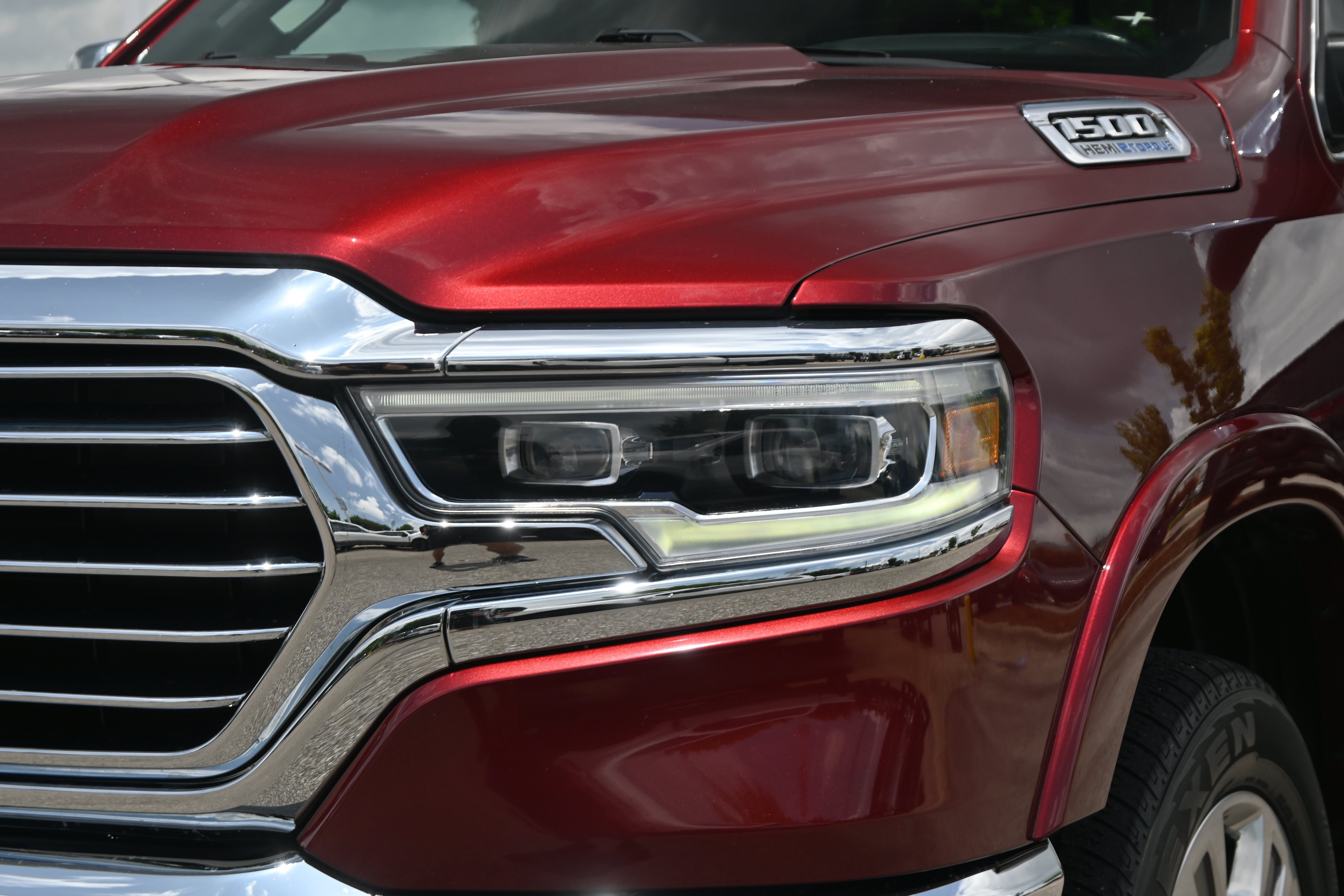 Used 2023 RAM 1500 Limited AWD/4WD image 6