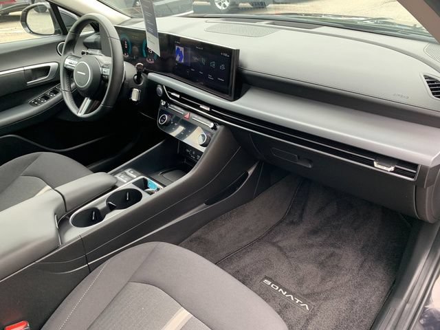 Certified 2025 Hyundai Sonata SEL FWD image 11