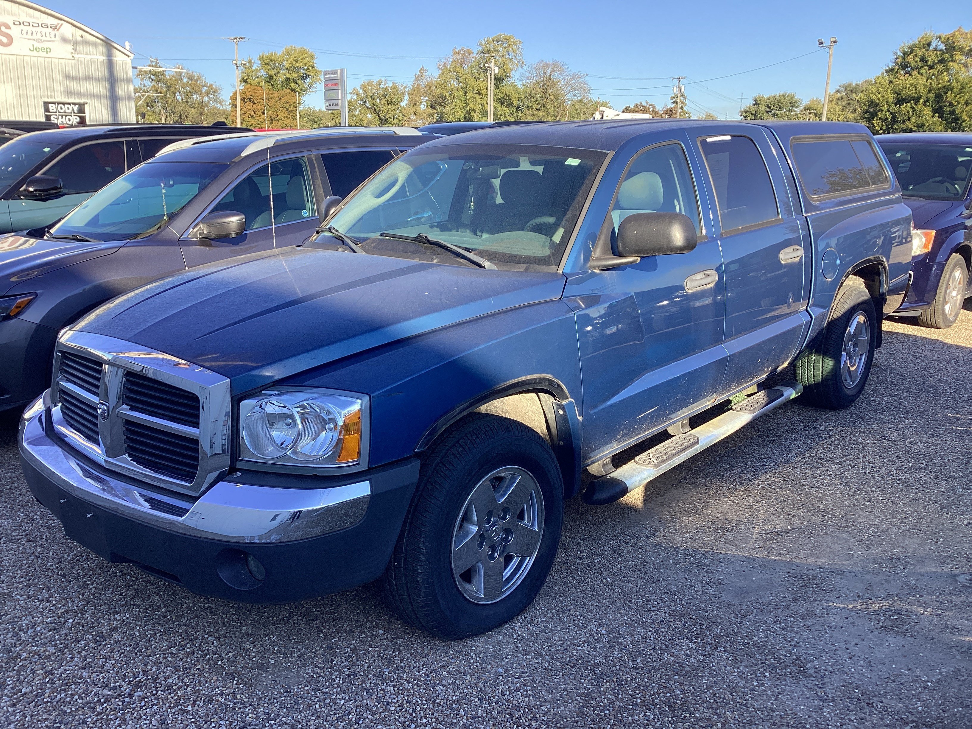 Used 2005 Dodge Dakota SLT