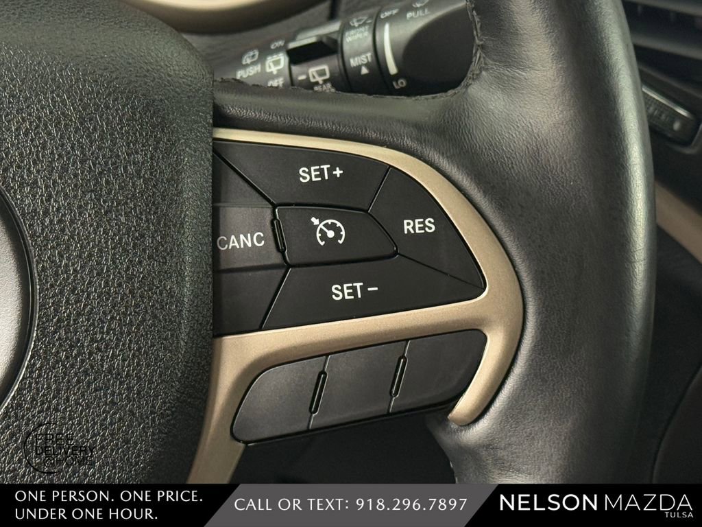 Used 2016 Jeep Cherokee Limited image 24