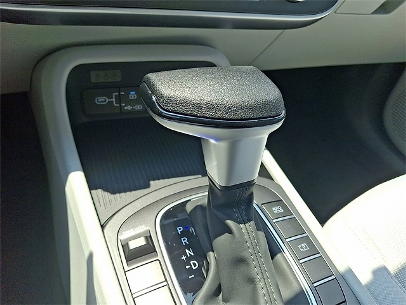 Used 2026 Hyundai Kona SE AWD/4WD image 11