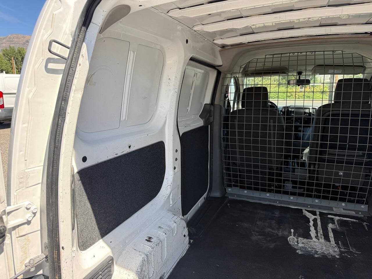 Used 2018 Nissan NV200 S w/ Back Door Glass Package FWD image 17