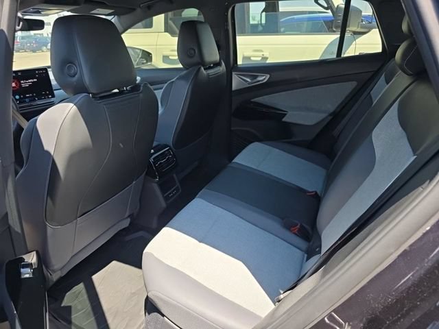 Used 2024 Volkswagen ID.4 Pro AWD/4WD image 5
