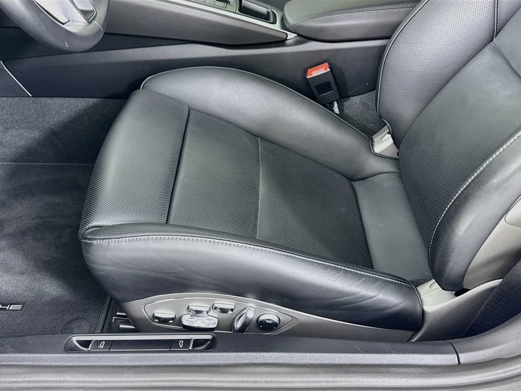 Certified 2019 Porsche 718 Boxster S RWD image 13