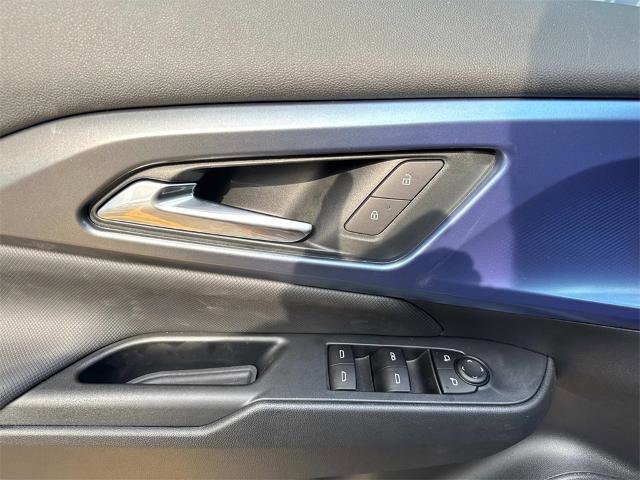 Used 2025 Chevrolet Equinox EV LT w/ LPO, All-Weather Mat Package image 13