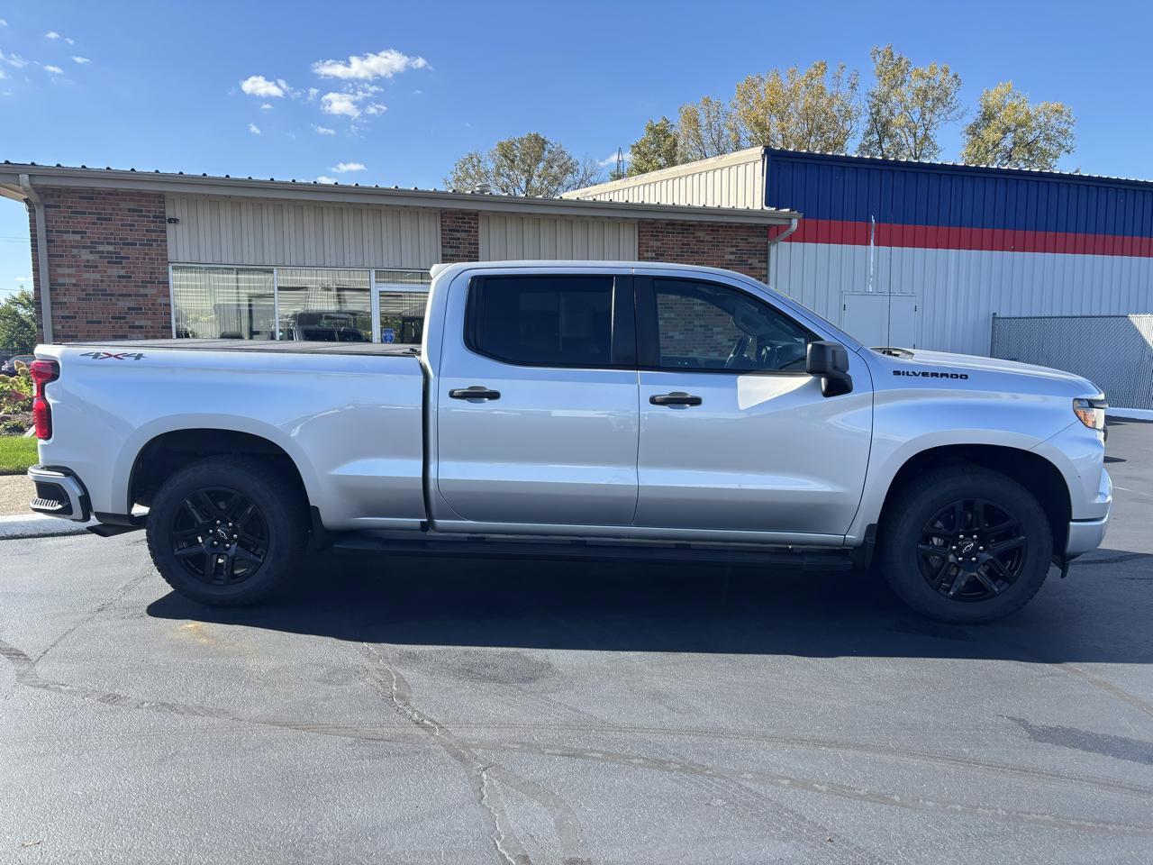Used 2022 Chevrolet Silverado 1500 Custom w/ LPO, Dark Essentials Package AWD/4WD image 2