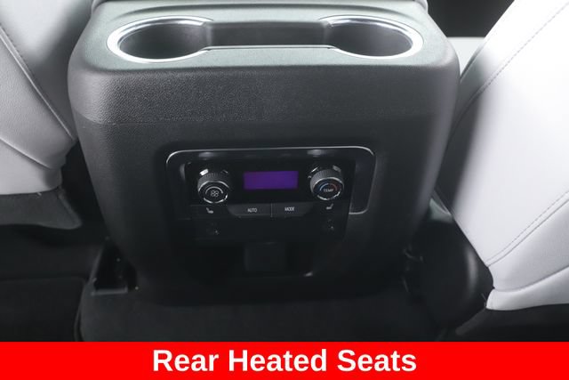 Used 2026 Chevrolet Suburban Premier w/ Sun And Tow Package AWD/4WD image 30