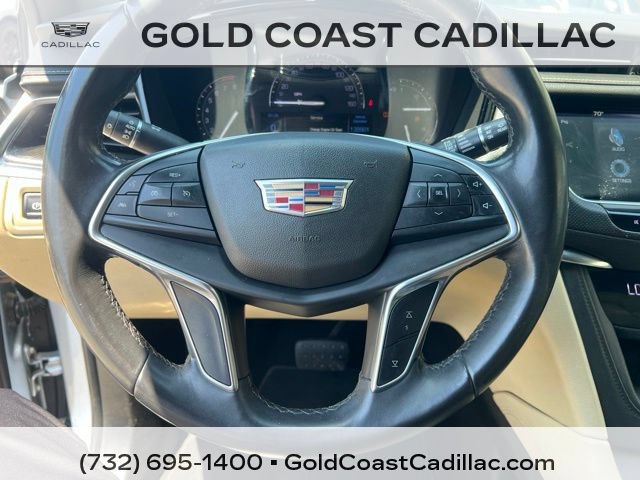Used 2017 Cadillac XT5 FWD image 16